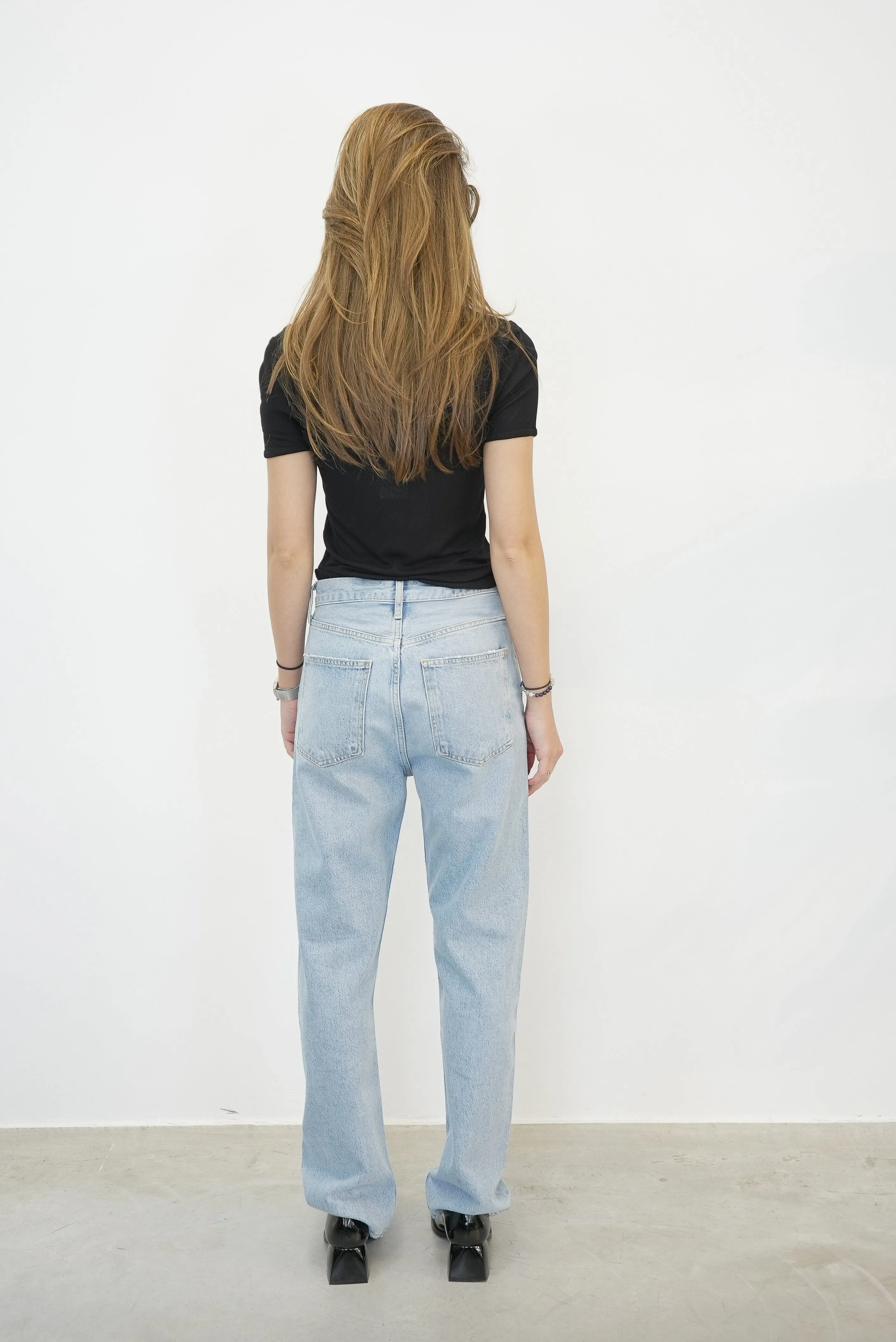 90s LOOSE FIT JEANS WITH PINCH WAIST IN FLASH