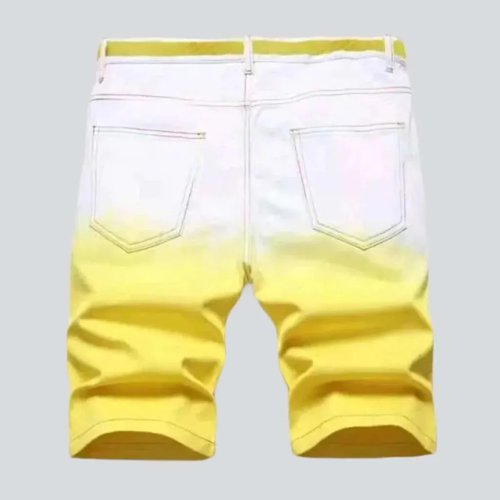 Contrast color ripped denim shorts