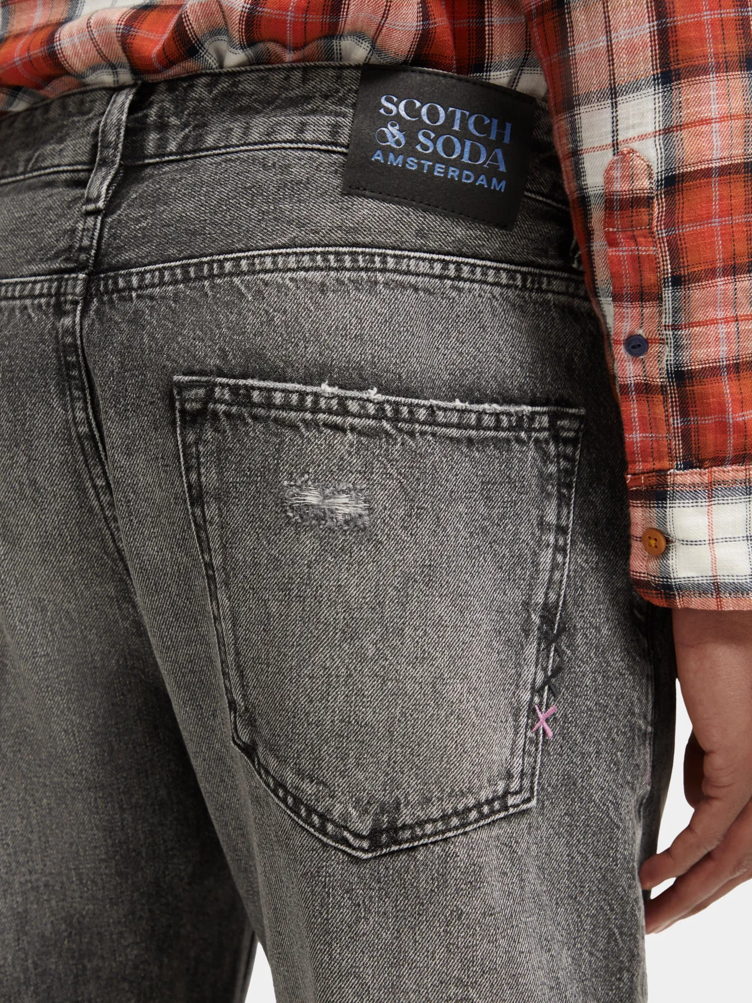 Dean loose tapered-fit jeans