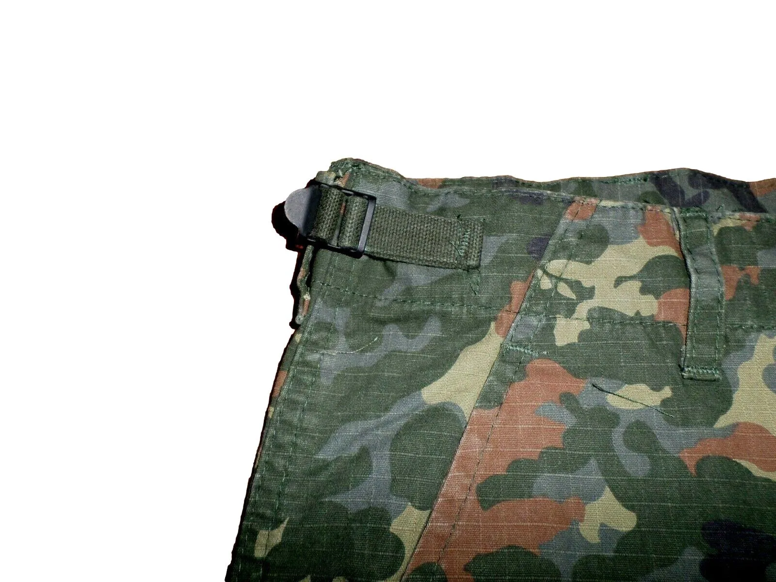 GERMAN FLECKTARN CAMOUFLAGE BDU CARGO SHORTS MILITARY STYLE 6 POCKET BUTTON FLY