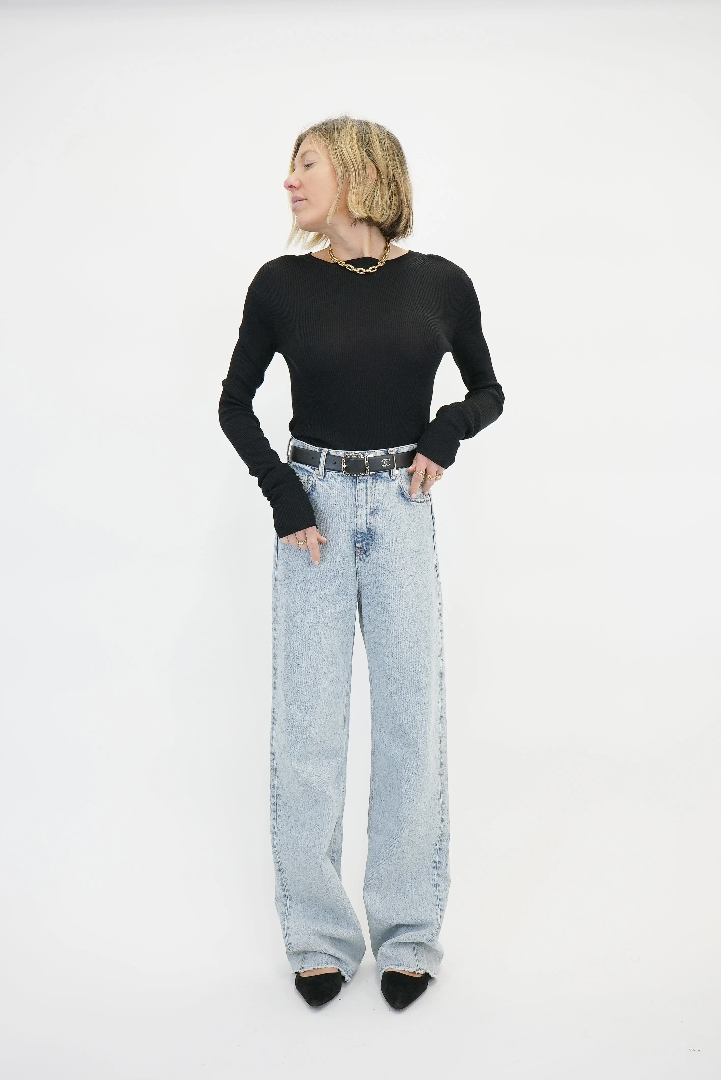 JAINE LOOSE STRAIGHT JEANS IN PALE BLUE