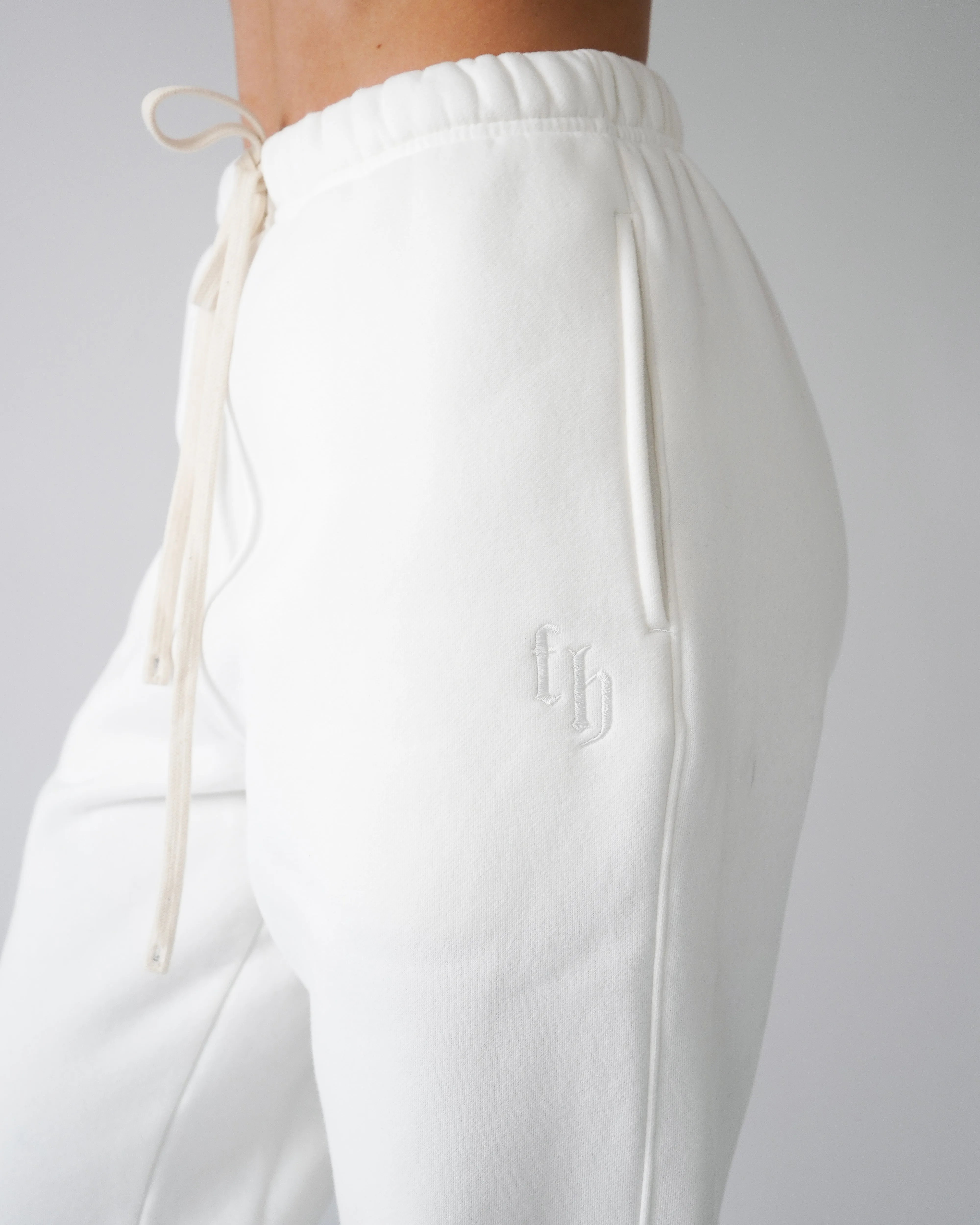 Legacy Straight-leg Sweatpants - Snow