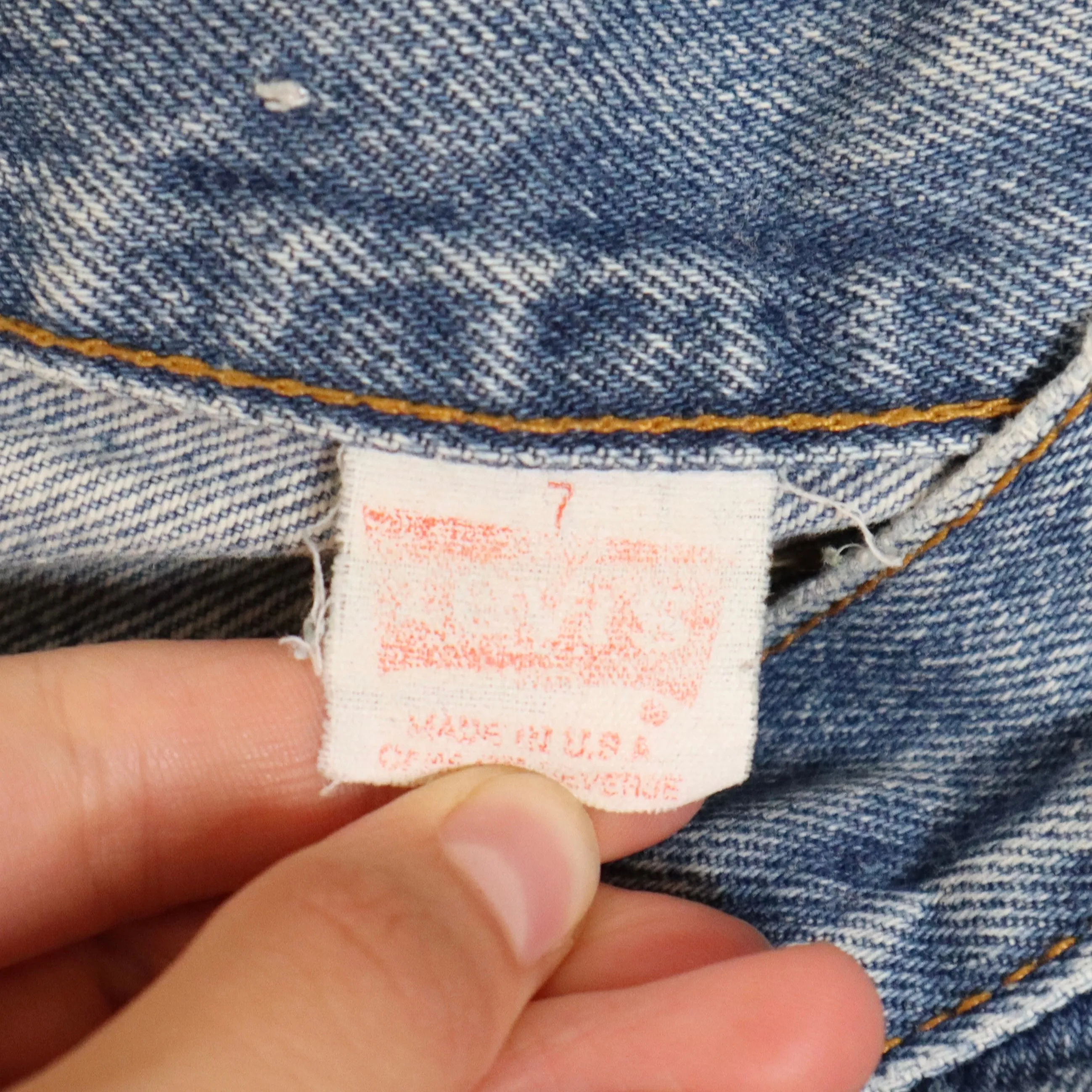 Levi's High Waisted Jeans (XS-S) 