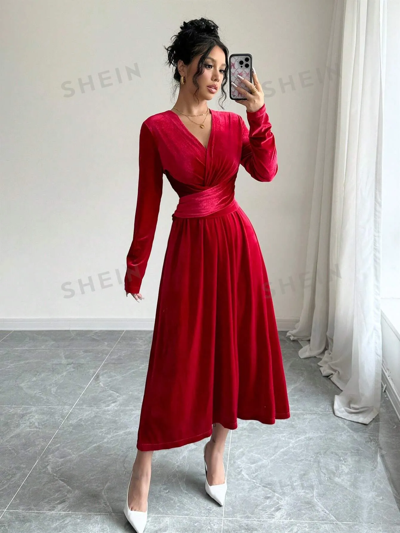 Long sleeve sequin dress|Long Sleeve Velvet Ladies Dress, For Christmas & Party Season