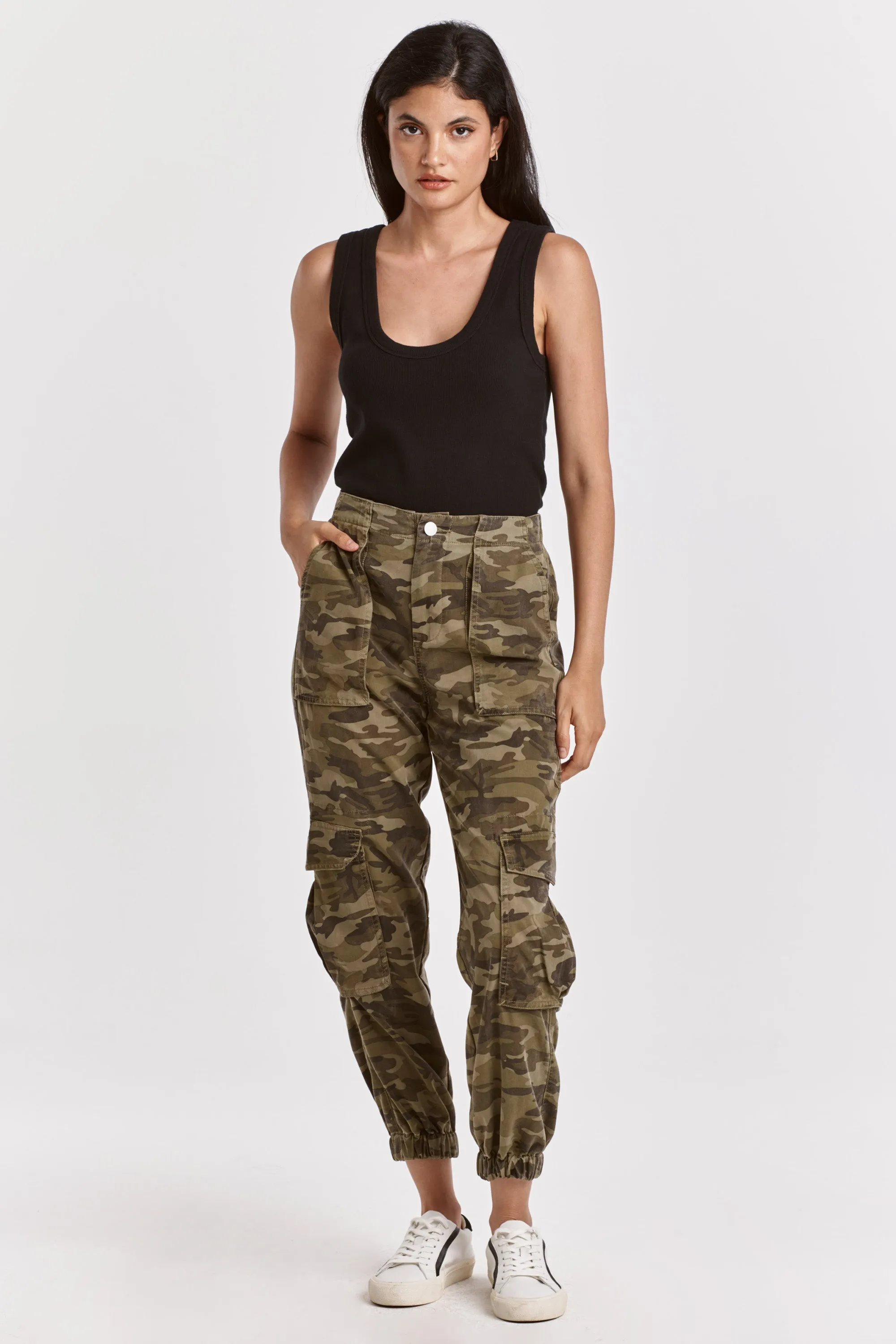 SANDY SUPER HIGH RISE ANKLE TROUSER PANTS HUNTER CAMO