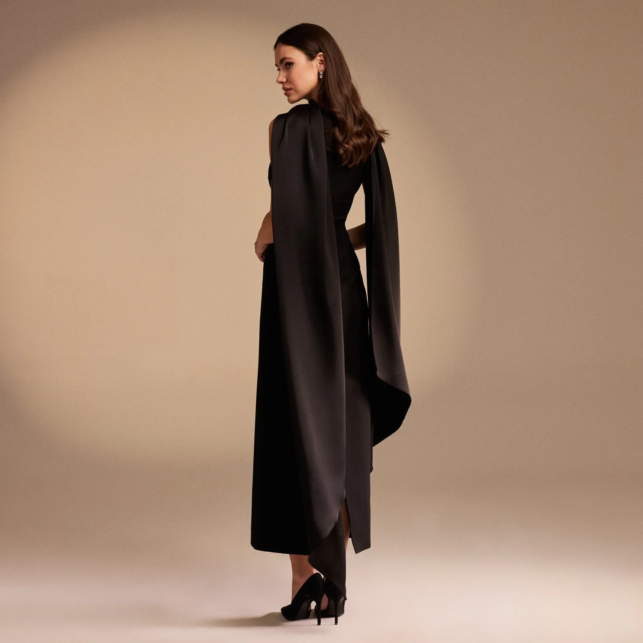 Sleeveless Crepe Maxi Dress With Scarf