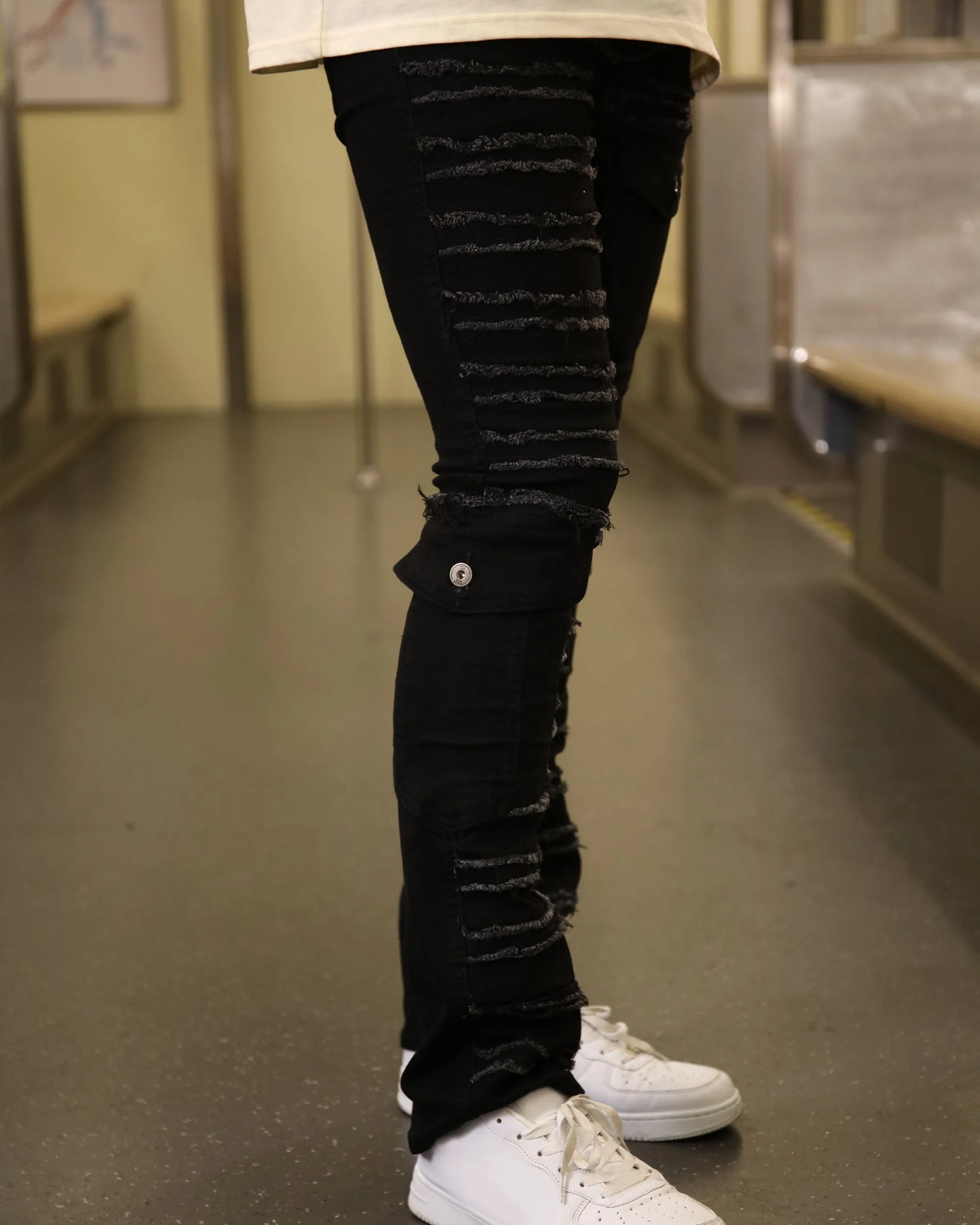 Stylish Raw edge Black Jeans with Side Pocket Detailing-Mexico Local Delivery