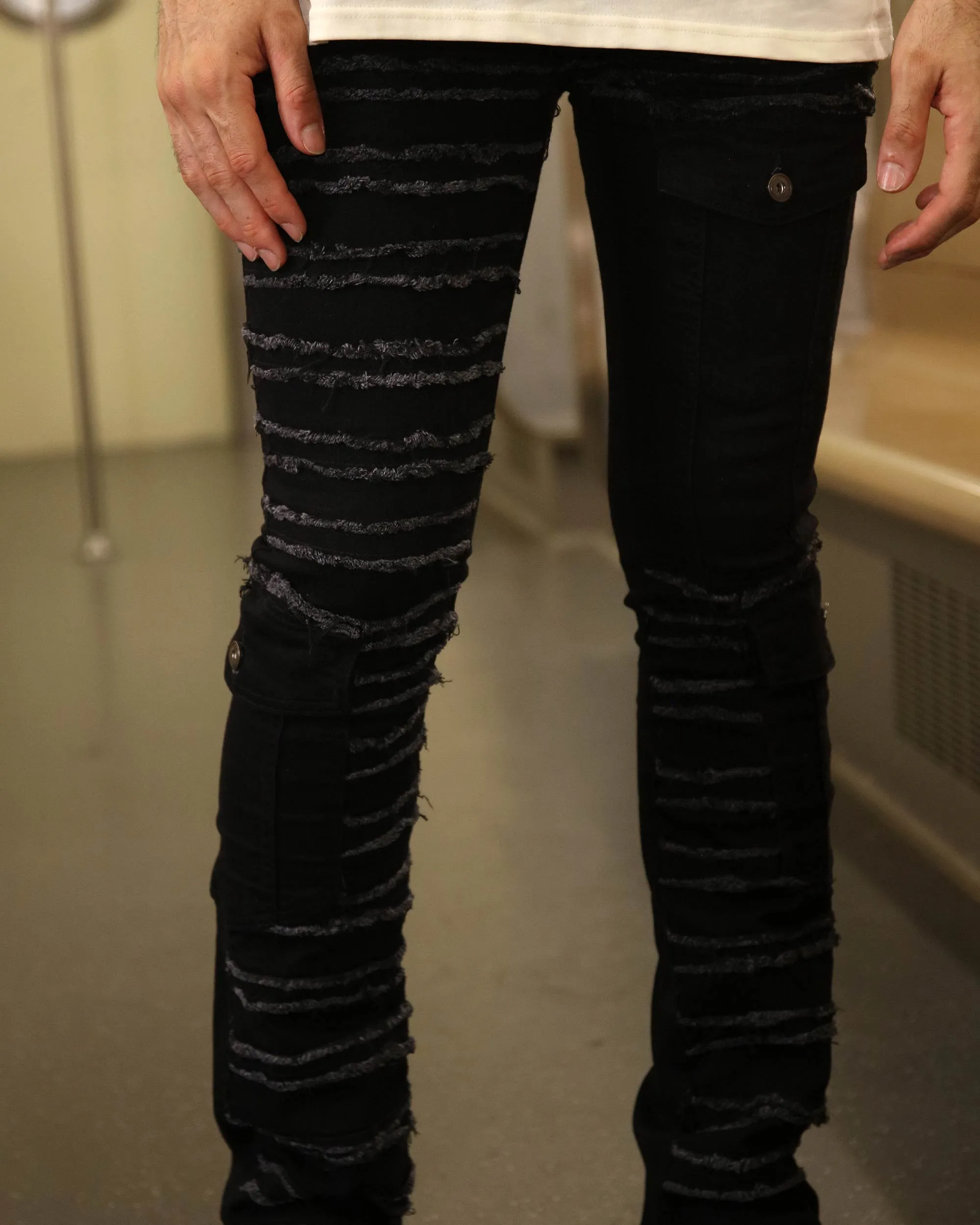 Stylish Raw edge Black Jeans with Side Pocket Detailing-Mexico Local Delivery