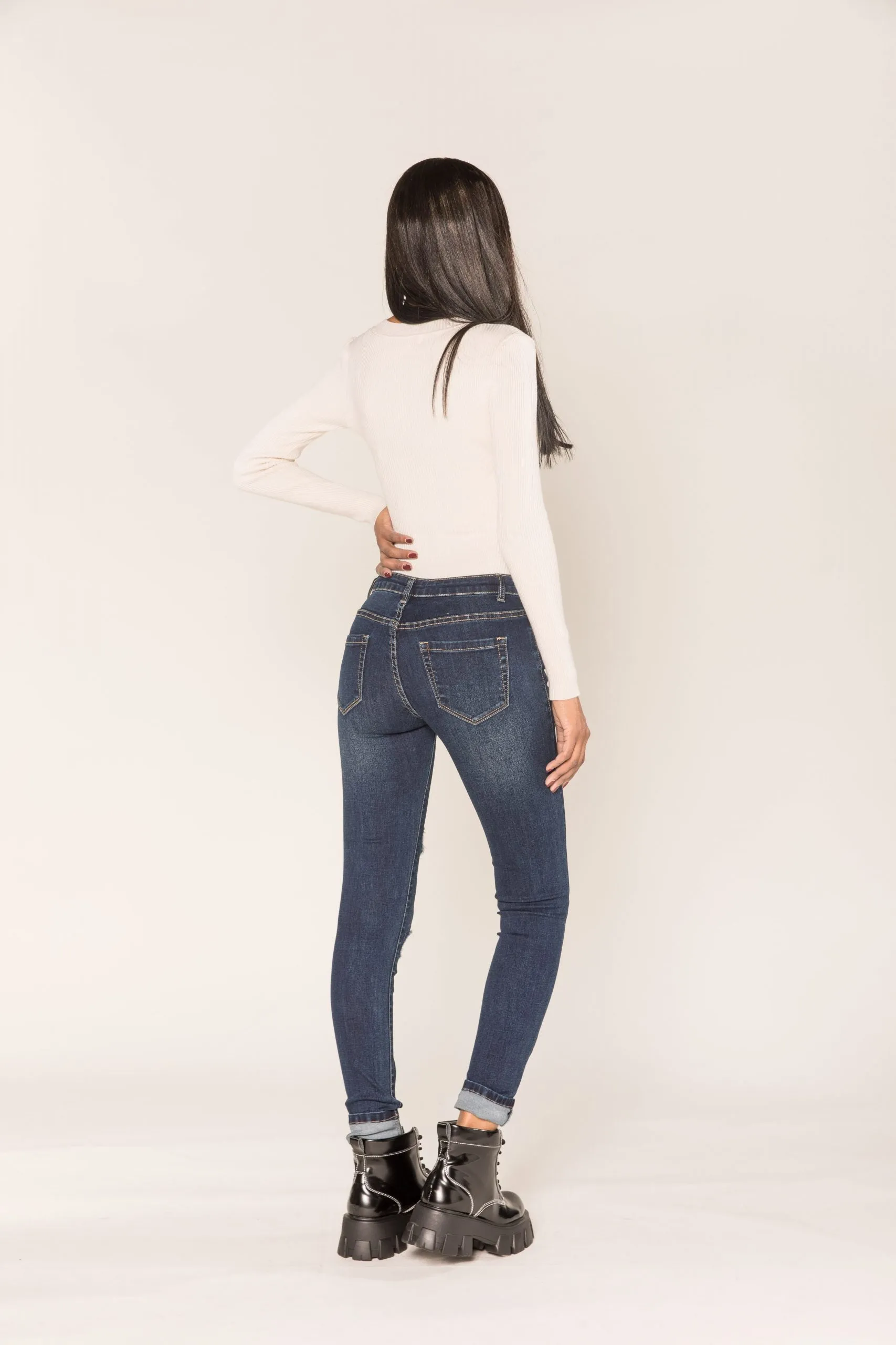 Wholesale Raw Blue Ripped Jeans