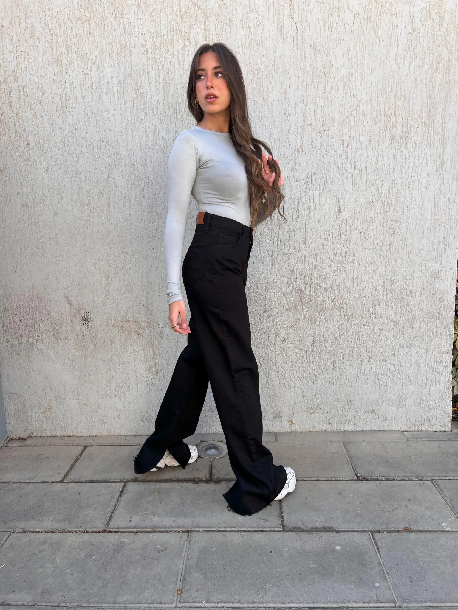 Wide Leg - High-Waist Black Side Split Straight.
