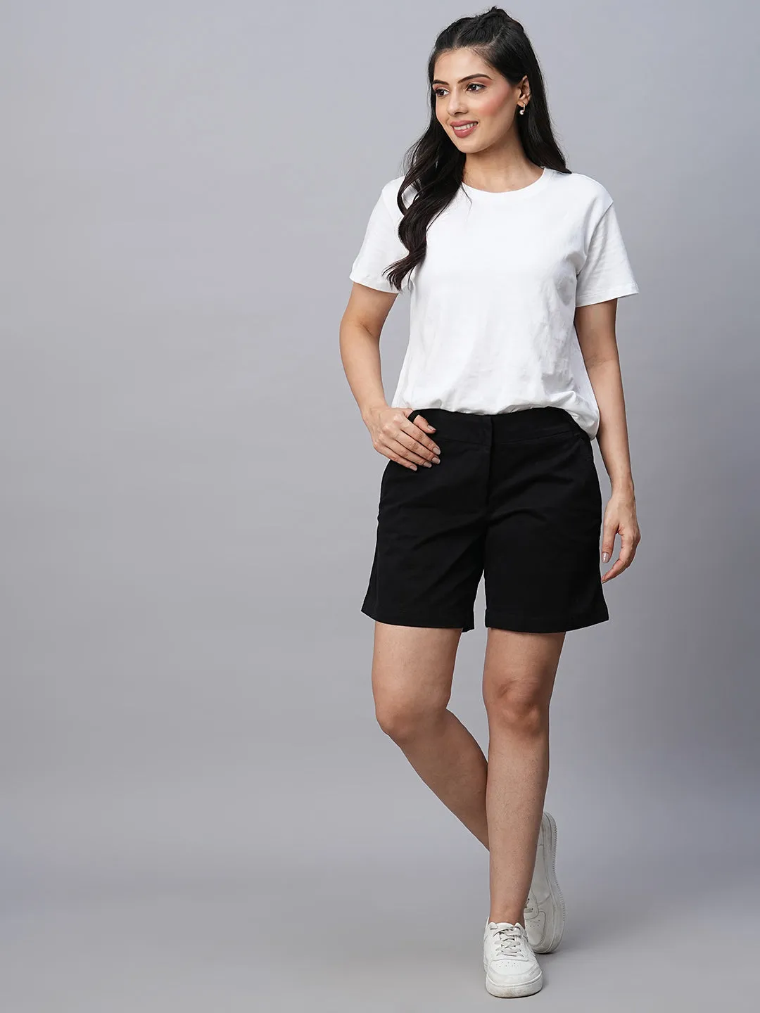 Women's Black Cotton Lycra Regular Fit Shorts