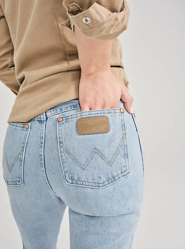 WRANGLER LADIES COWBOY CUT SLIM FIT JEAN IN BLEACH STYLE 14MWZGH